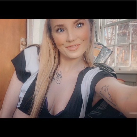 Meet your Posher, Kyla - Picture 2 of 7